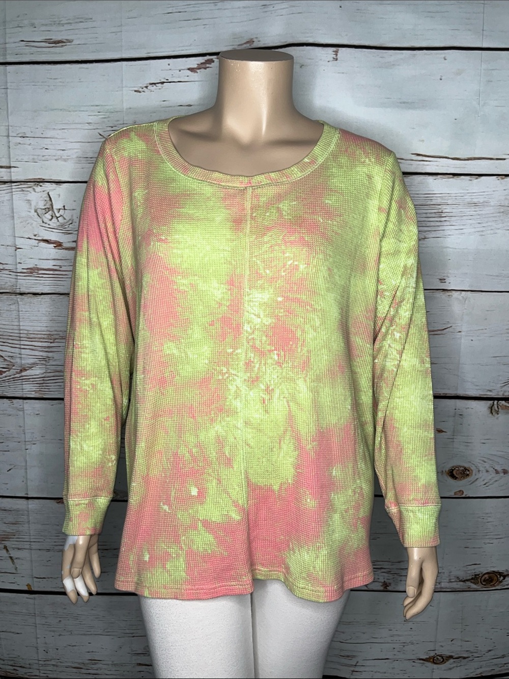 Belle by Kim Gravel Size 3X Green & Pink Tie Dye Thermal Waffle Knit Top